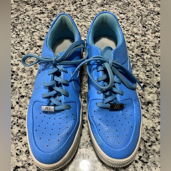 UNIVERSITY BLUE NIKE AIR FORCE 1 SAGE LOW - Picture 6 of 7